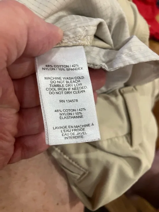 Vineyard Vines Coral, Navy & Red Whale Tees with Khaki Shorts Sz XL (16) EUC - Picture 15 of 15